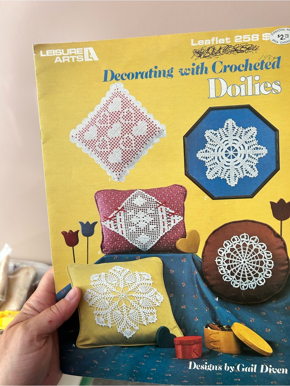 5/$25 Leisure Arts 'Decorating with Crocheted Doilies' Leaflet - Yellow Cover